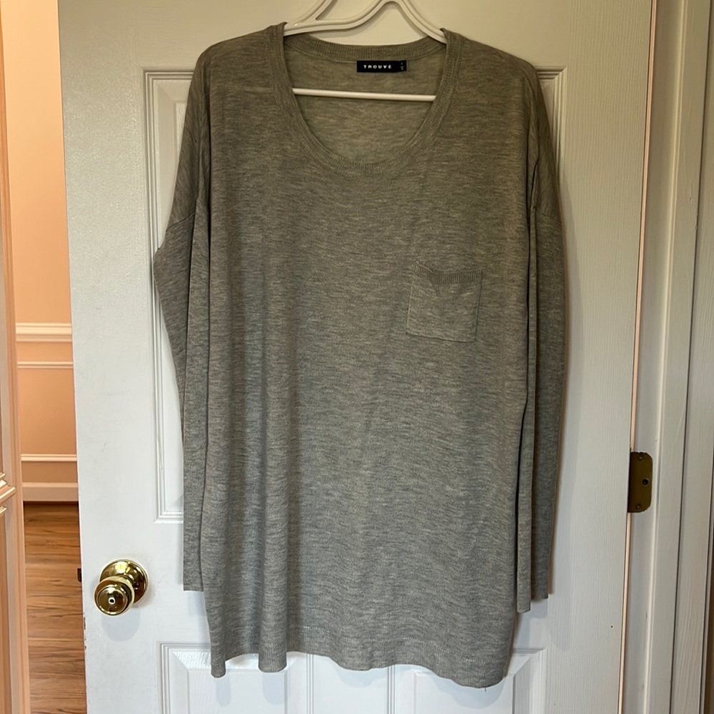 Trouve Oversized Gray Sweater in Size M
